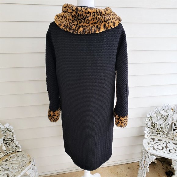 Vintage Union Made 50s/60s Black Silk Lined Wool Coat Faux Leopard collar / cuff - Picture 3 of 13